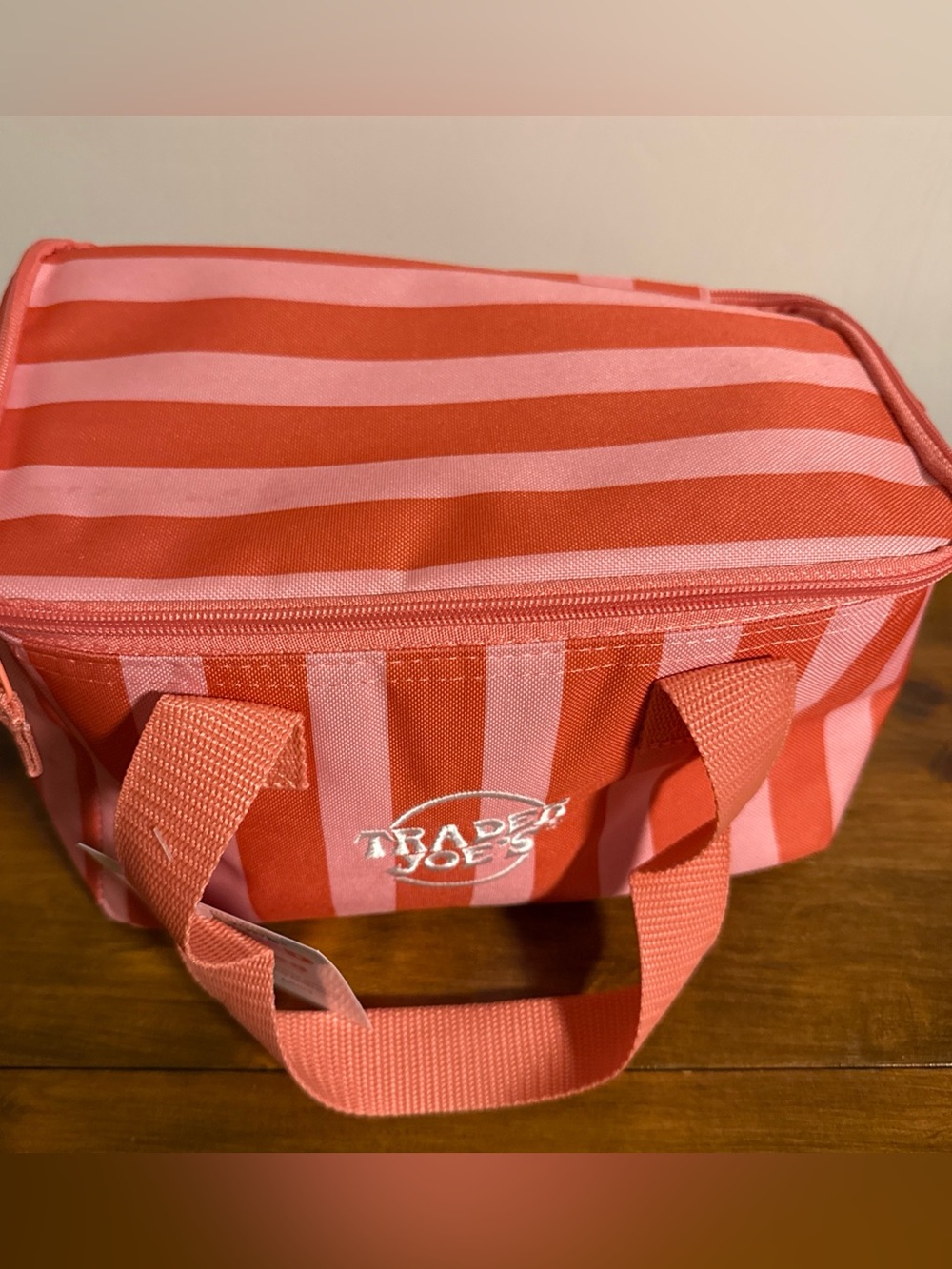 Trader Joe’s 2026! New Mini Insulated Bags Summer Fun Colors Pink Stripped